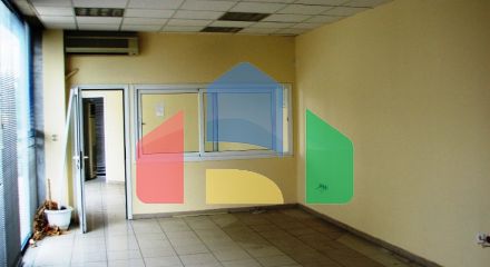 Продаж - Комерційна нерухомість 700 m² в Салоніках