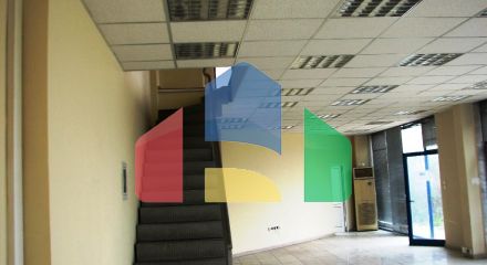 Продаж - Комерційна нерухомість 700 m² в Салоніках