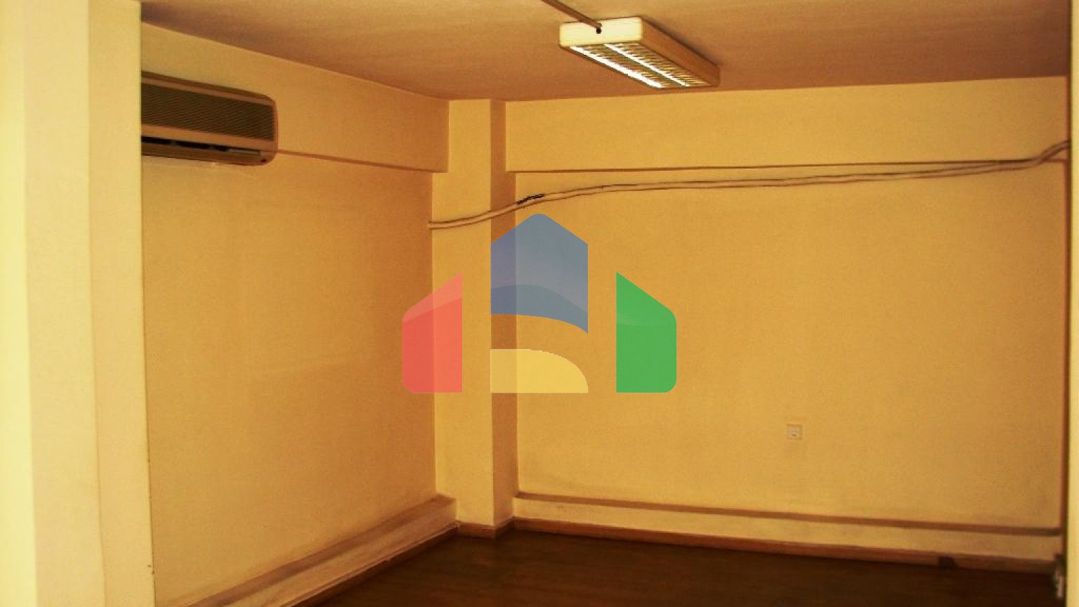 Продажа - Коммерческое помещение 700 m² в Салониках