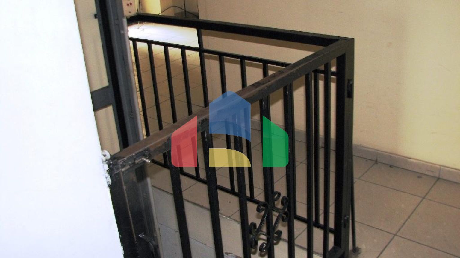 Продажа - Коммерческое помещение 700 m² в Салониках