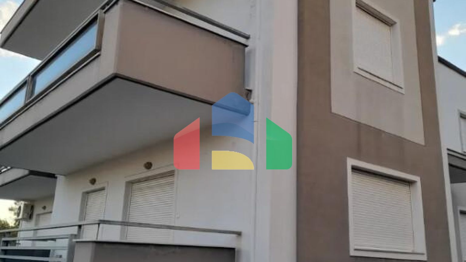 Продаж - Таунхаус 250 m² в Салоніках