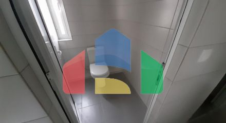 Продаж - Комерційна нерухомість 1000 m² в Салоніках