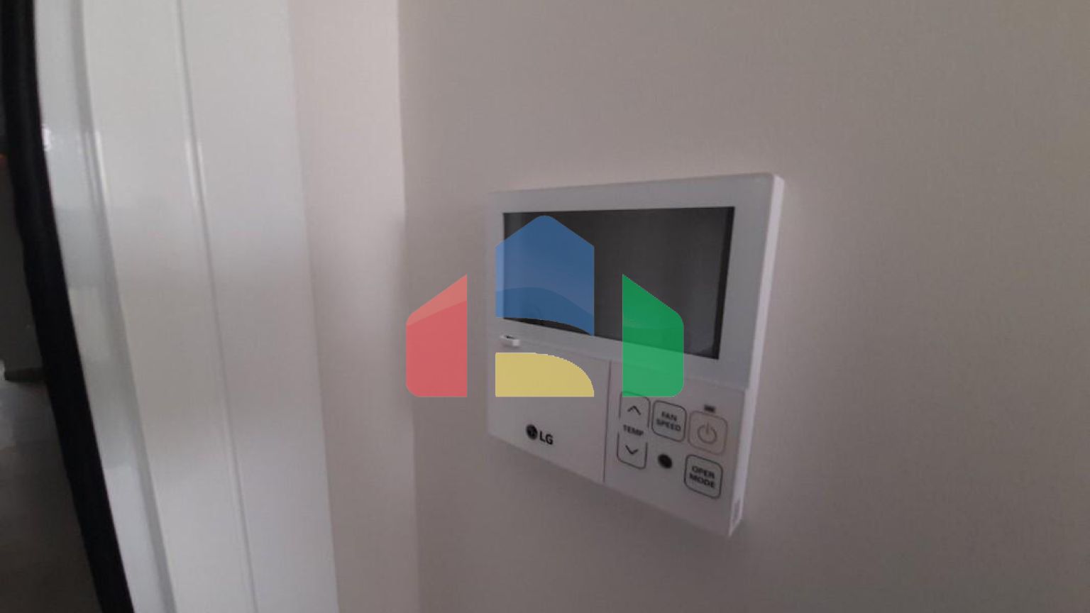 Продажа - Коммерческое помещение 1000 m² в Салониках