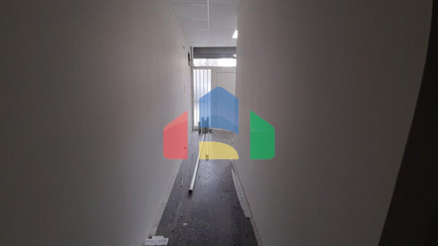 Продажа - Коммерческое помещение 1000 m² в Салониках