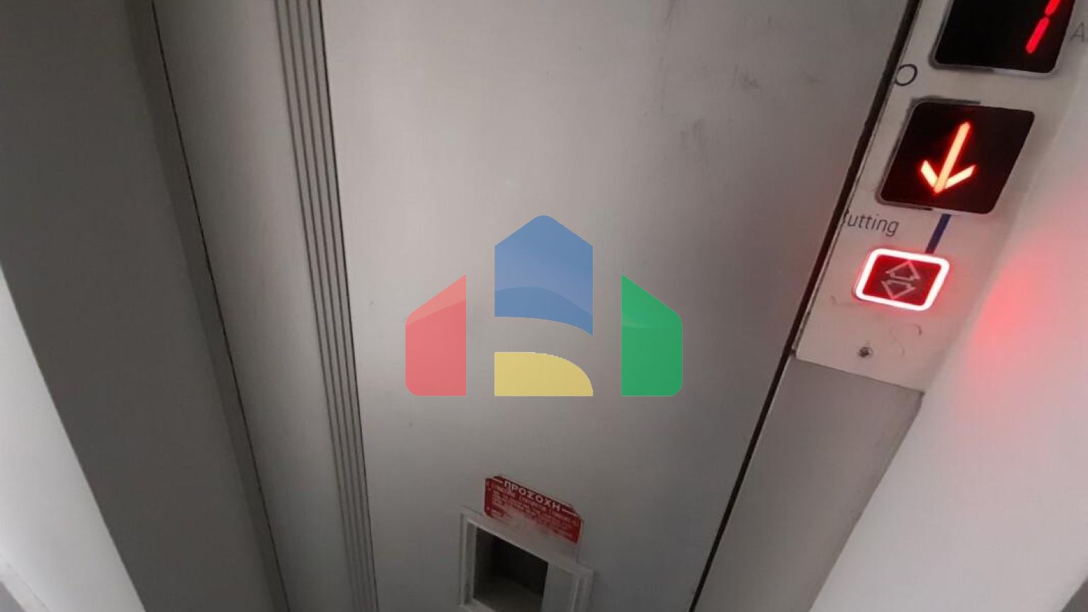 Продажа - Коммерческое помещение 1000 m² в Салониках