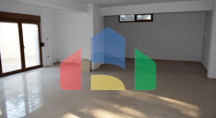 Продаж - Котедж 266 m² в Салоніках