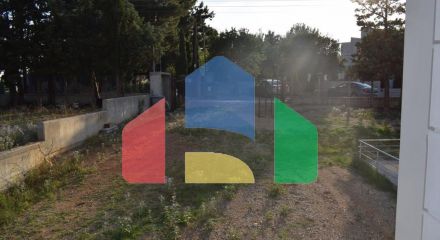 Продаж - Котедж 266 m² в Салоніках