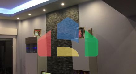 Продаж - Комерційна нерухомість 100 m² в Салоніках