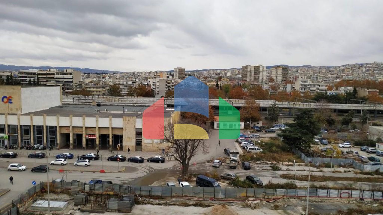 Продаж - Комерційна нерухомість 100 m² в Салоніках