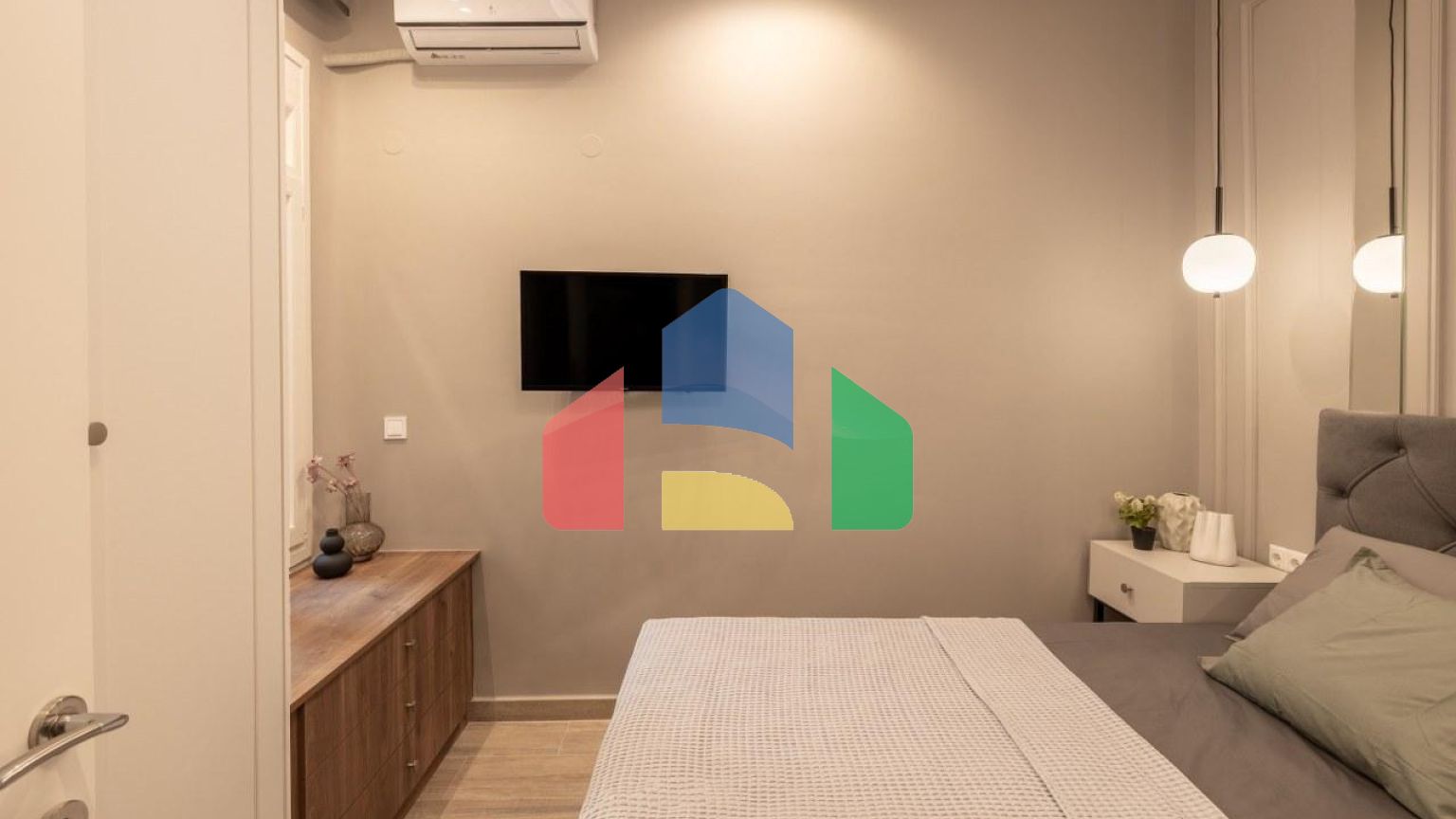 Продаж - Квартира 38 m² в Салоніках