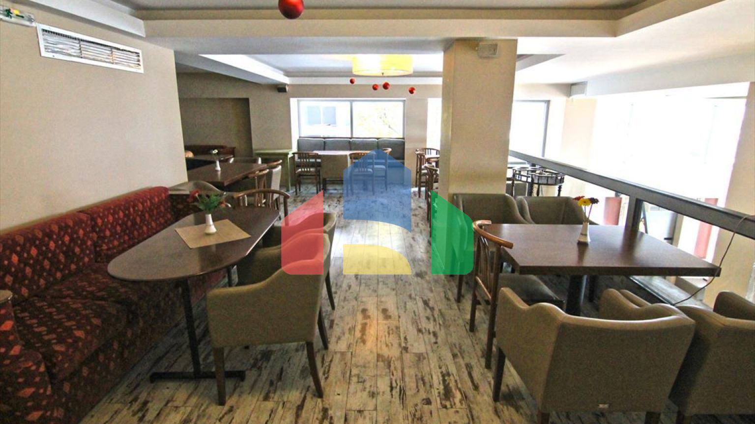 Продажа - Коммерческое помещение 250 m² в Салониках