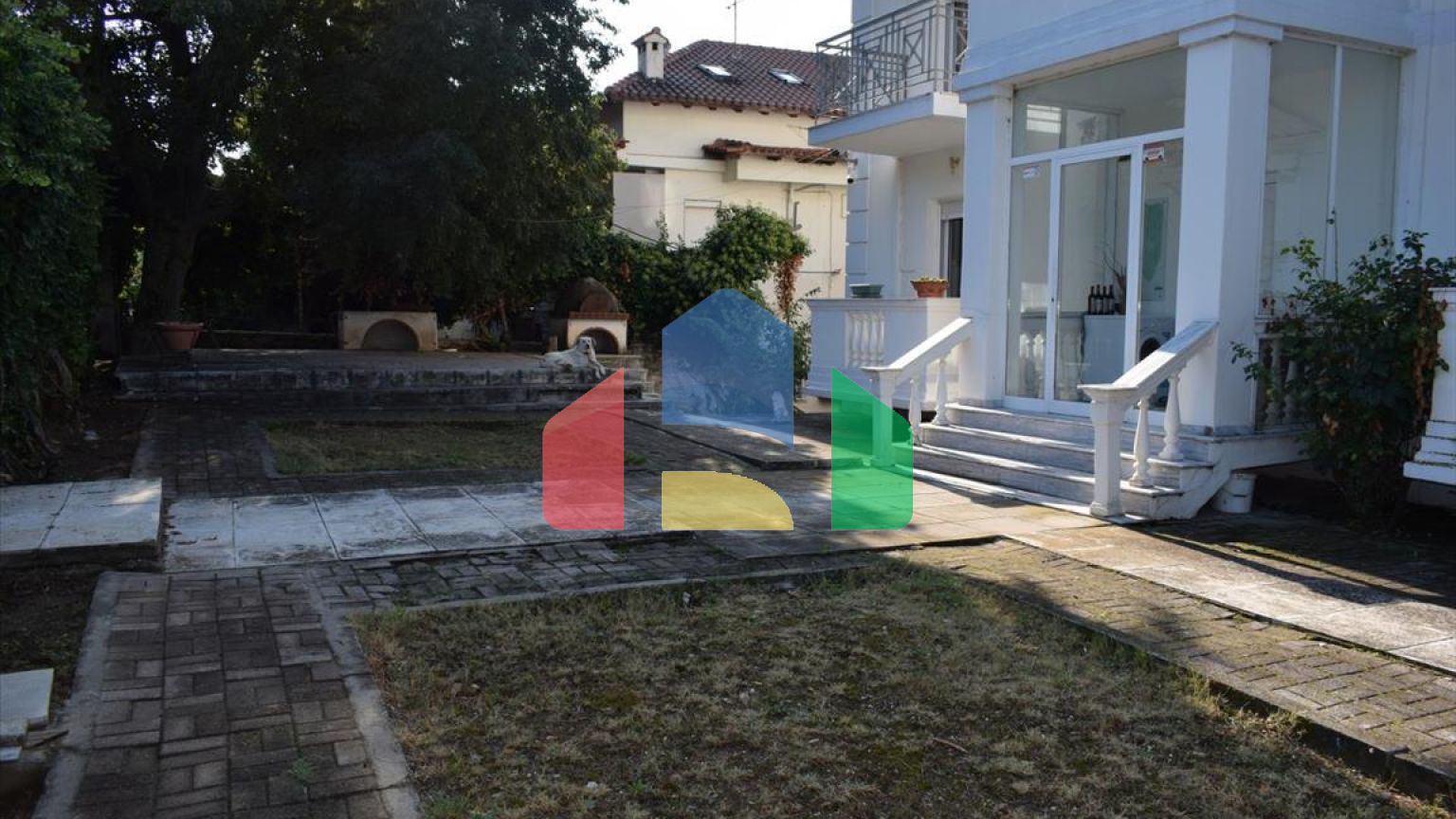 Продаж - Котедж 300 m² в Салоніках