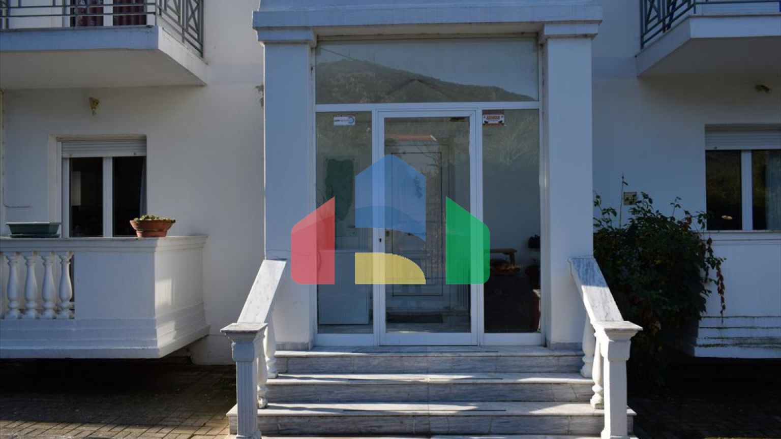 Продаж - Котедж 300 m² в Салоніках