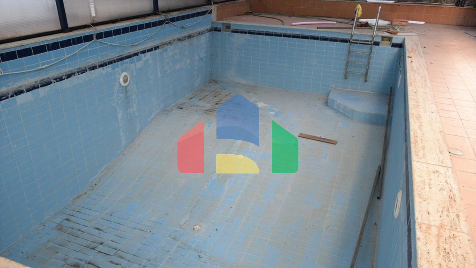 Продаж - Котедж 300 m² в Салоніках