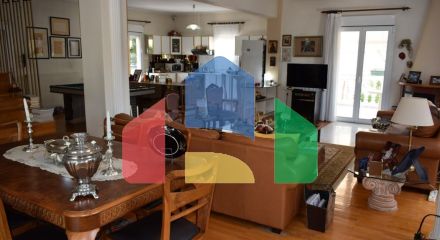 Продаж - Котедж 300 m² в Салоніках