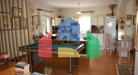 Продаж - Котедж 300 m² в Салоніках