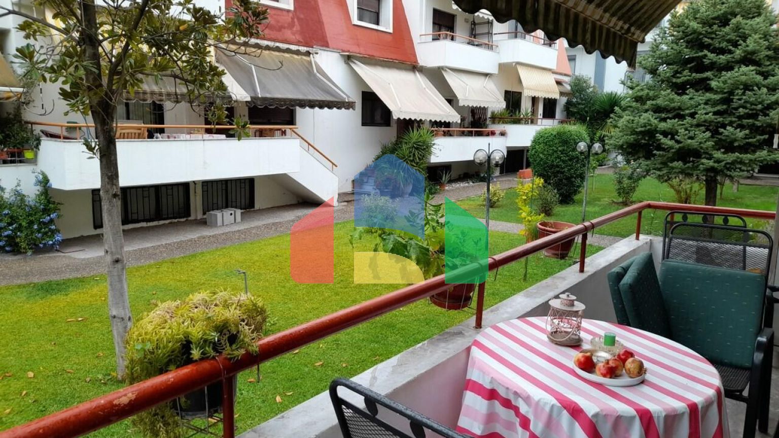 Продаж - Квартира 220 m² в Салоніках