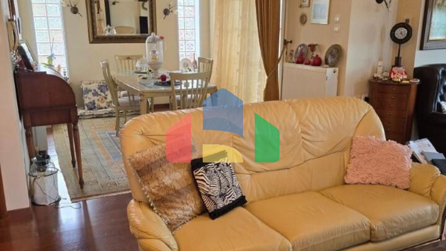 Продаж - Котедж 360 m² в Салоніках