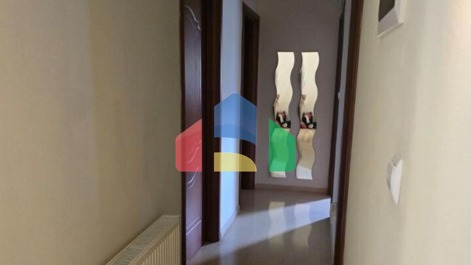 Продаж - Котедж 360 m² в Салоніках