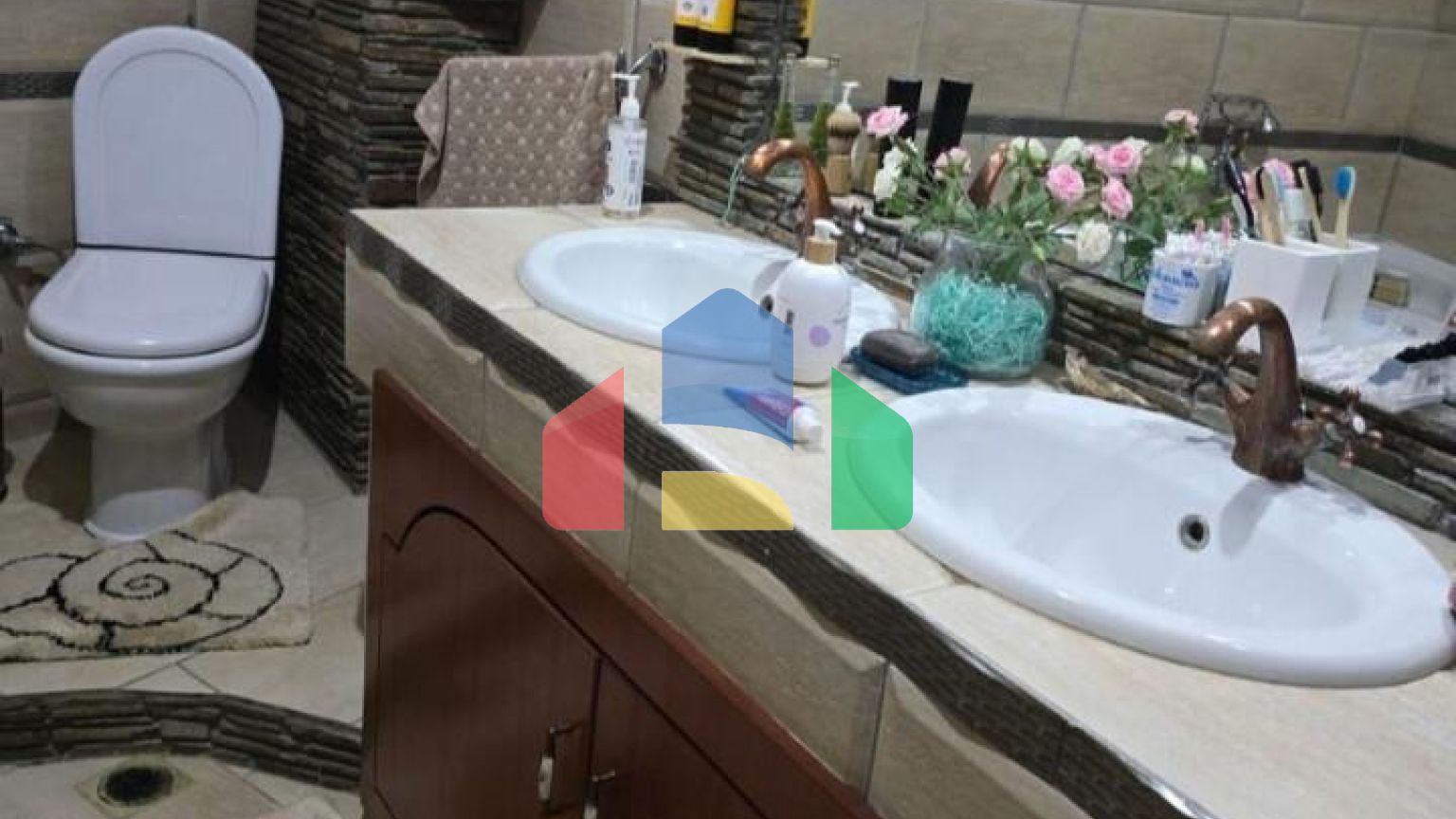 Продаж - Котедж 360 m² в Салоніках