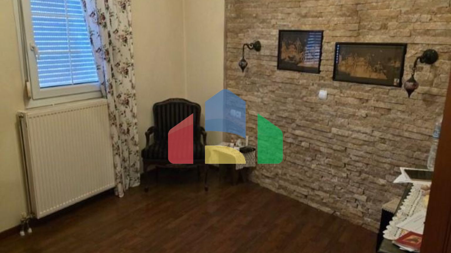 Продаж - Котедж 360 m² в Салоніках