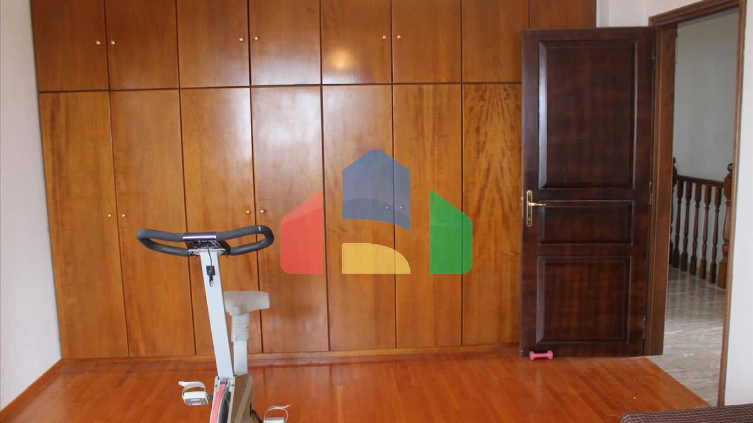 Продаж - Котедж 400 m² в Салоніках