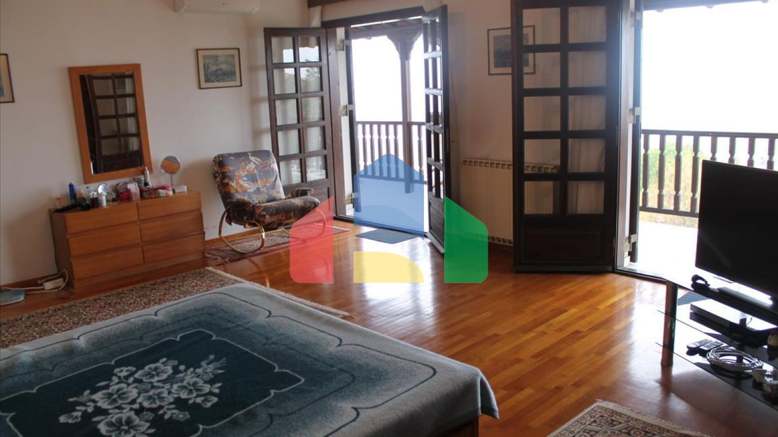 Продаж - Котедж 400 m² в Салоніках