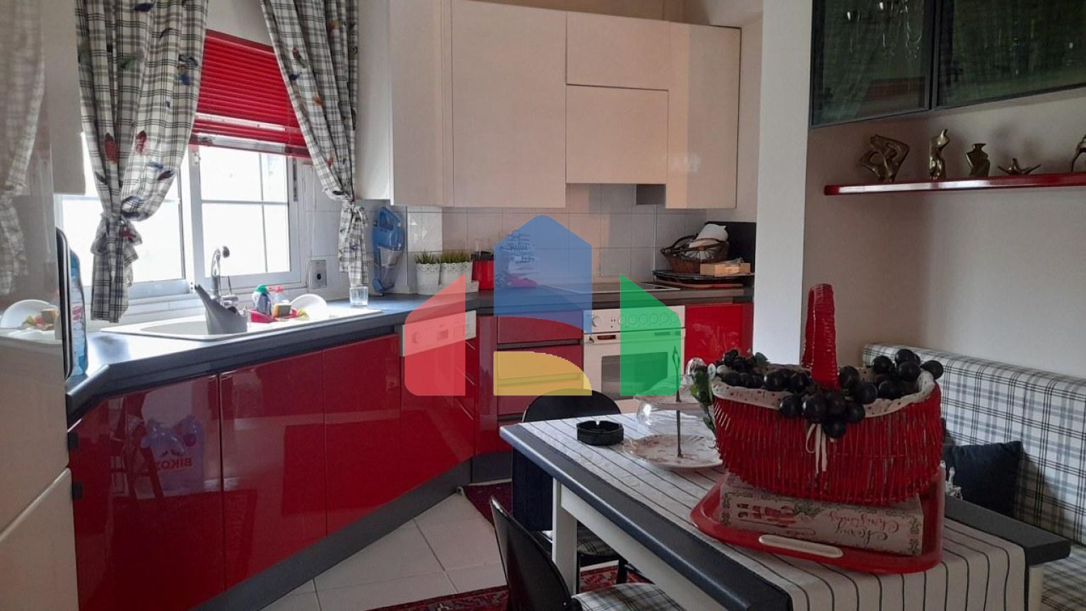 Продажа - Таунхаус 250 m² в Салониках