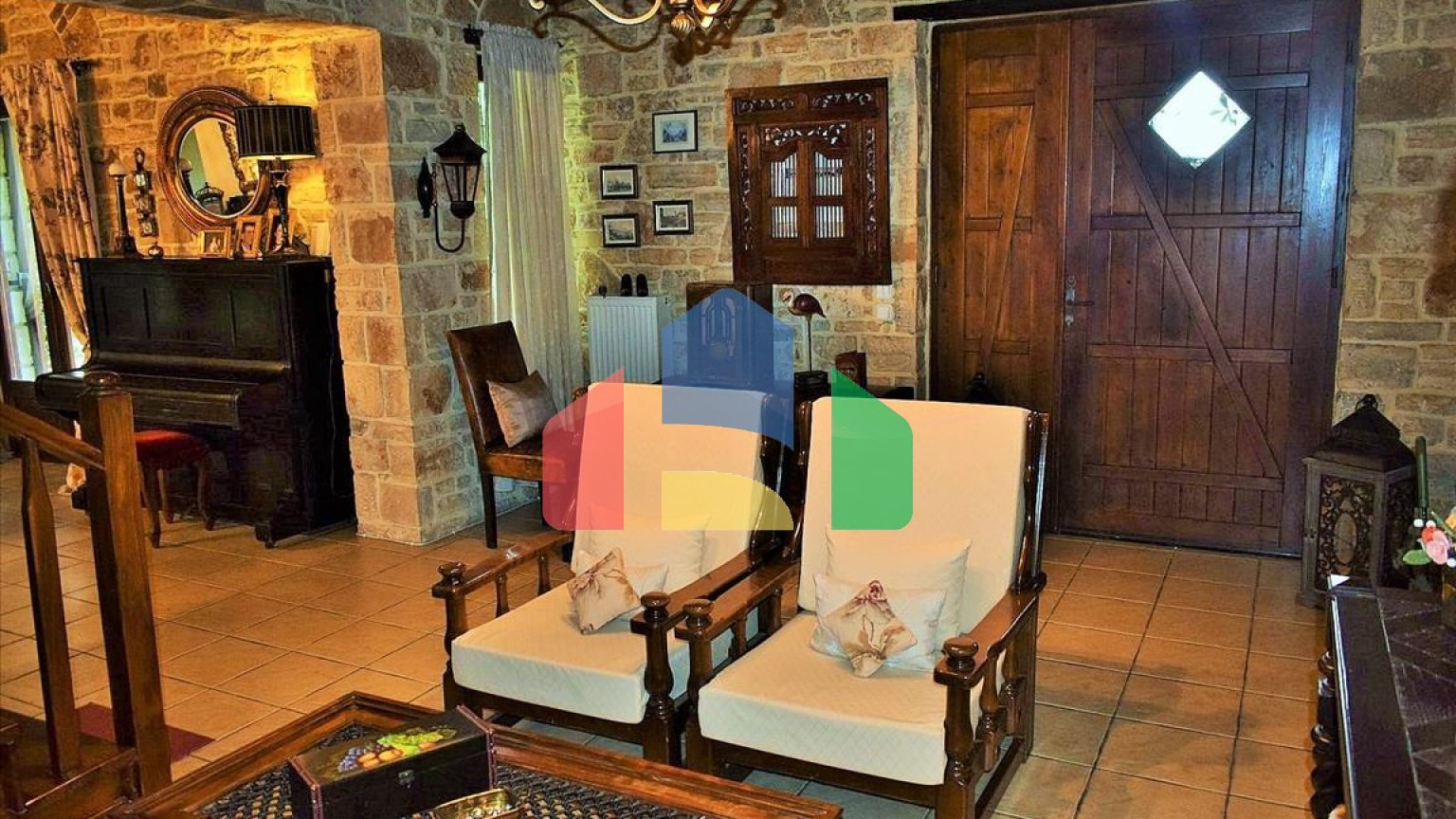 Продаж - Котедж 300 m² в Салоніках