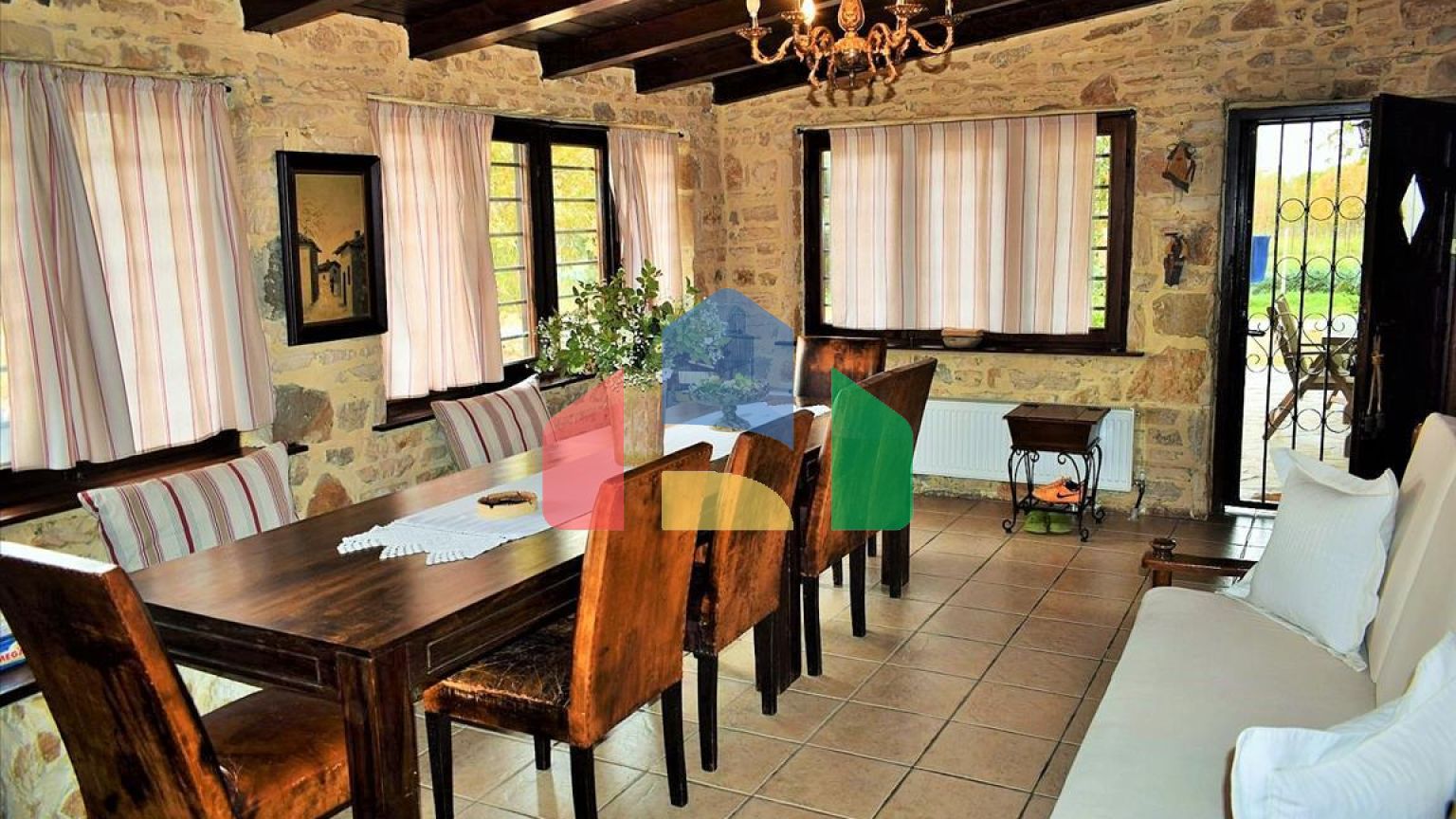 Продаж - Котедж 300 m² в Салоніках