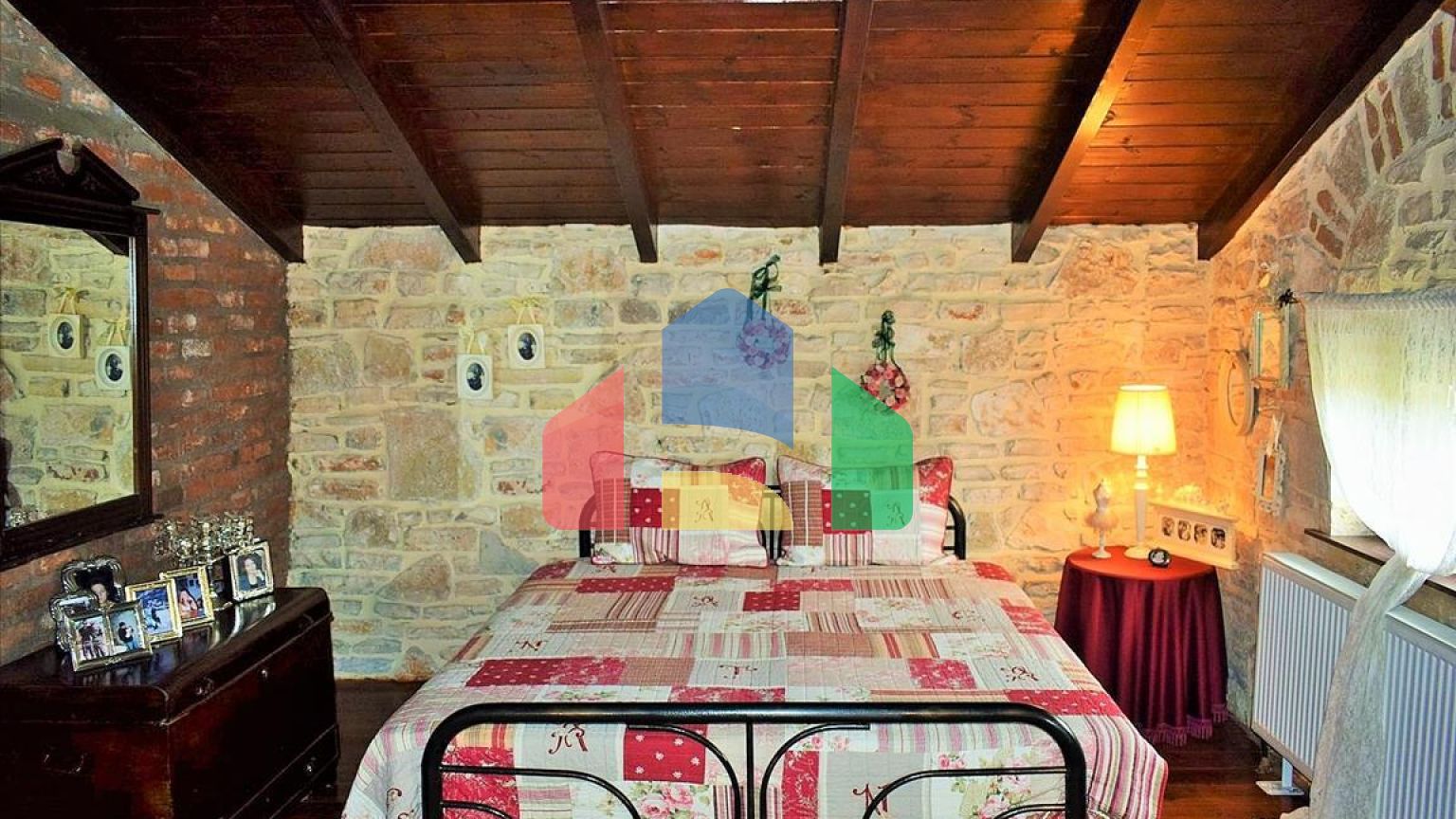 Продаж - Котедж 300 m² в Салоніках