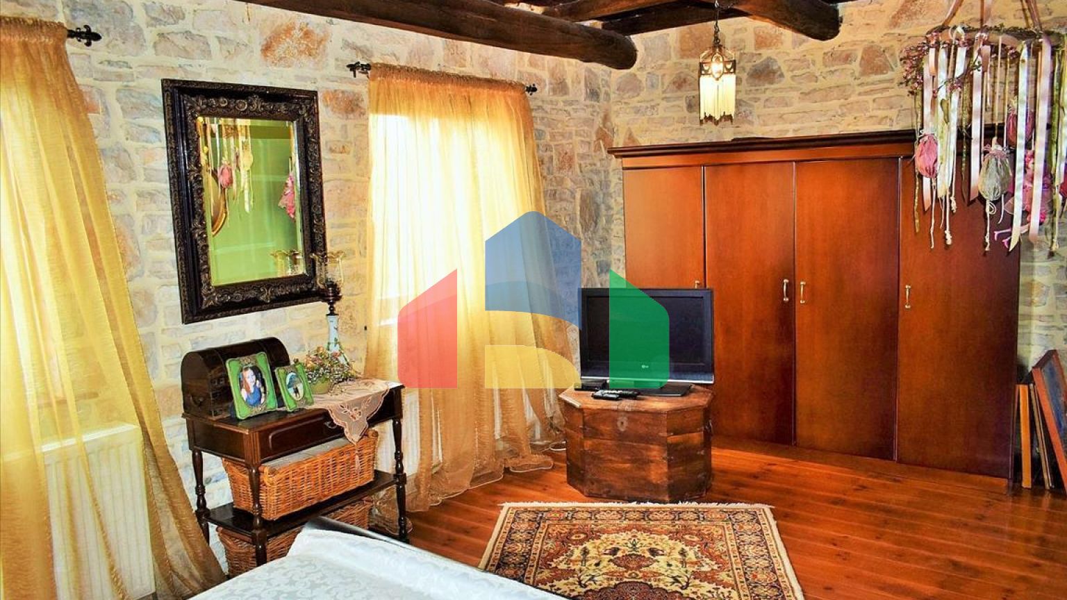 Продаж - Котедж 300 m² в Салоніках