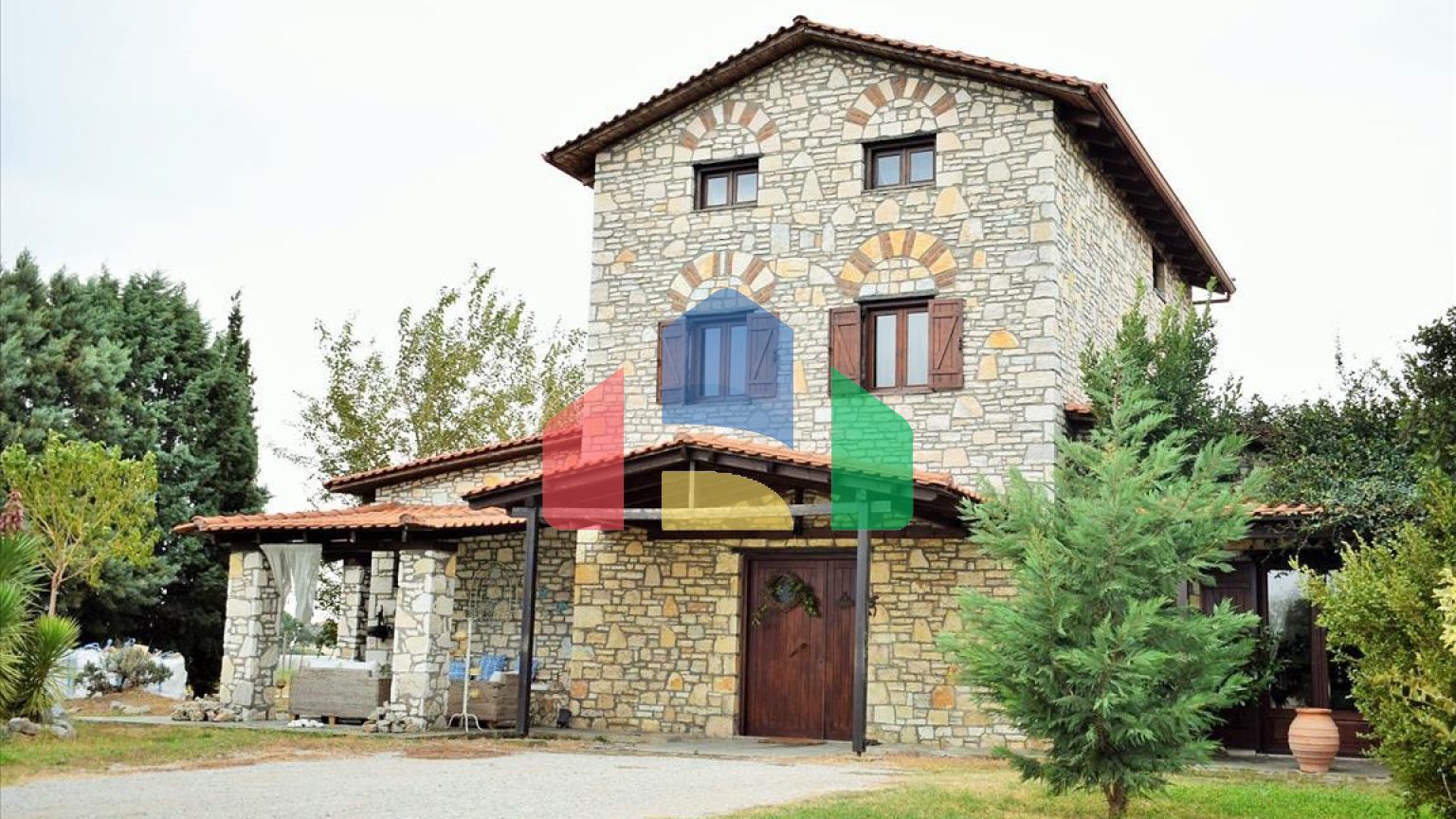 Продаж - Котедж 300 m² в Салоніках