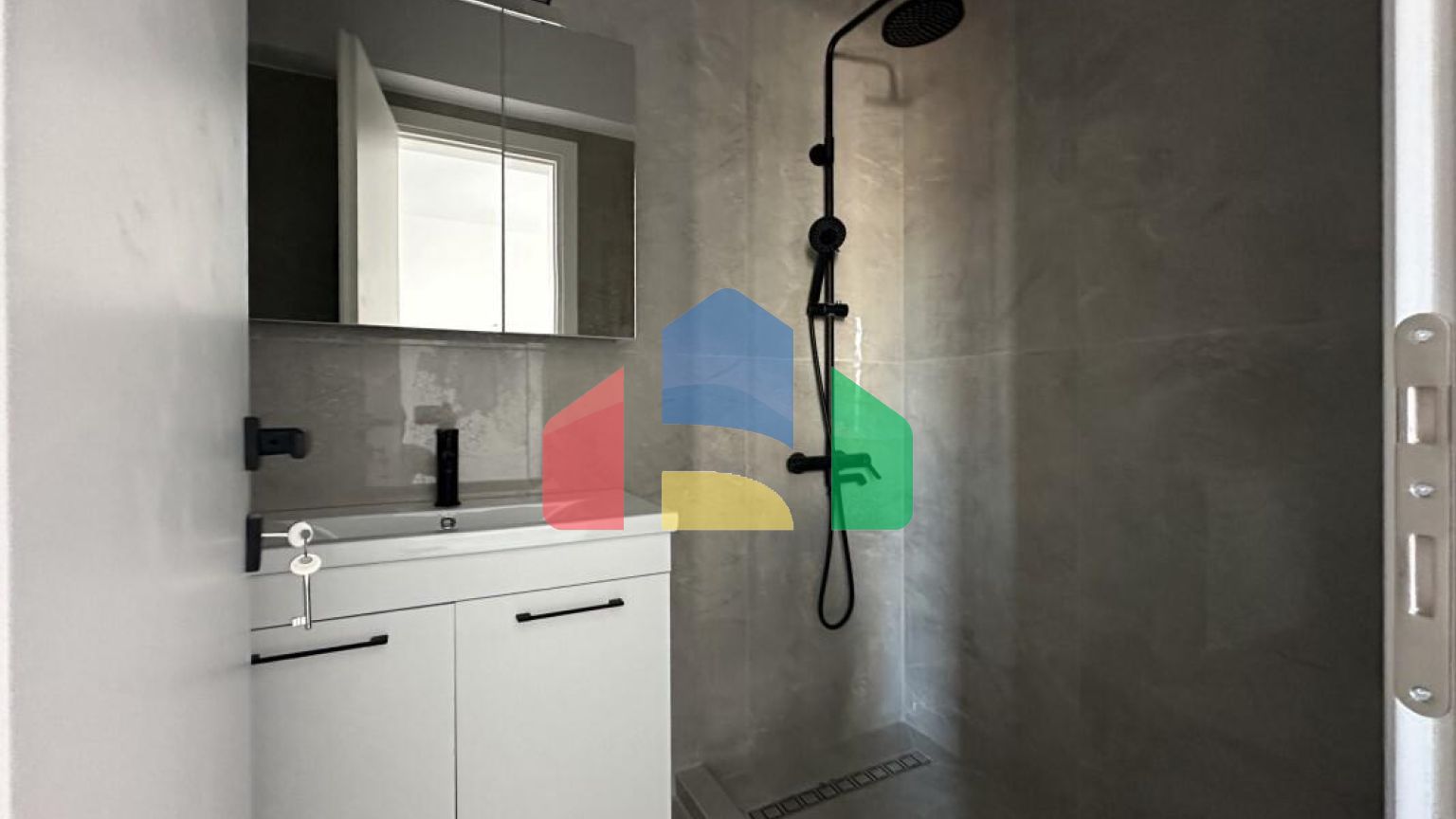 Продажа - Двухуровневая квартира 181 m² в Салониках