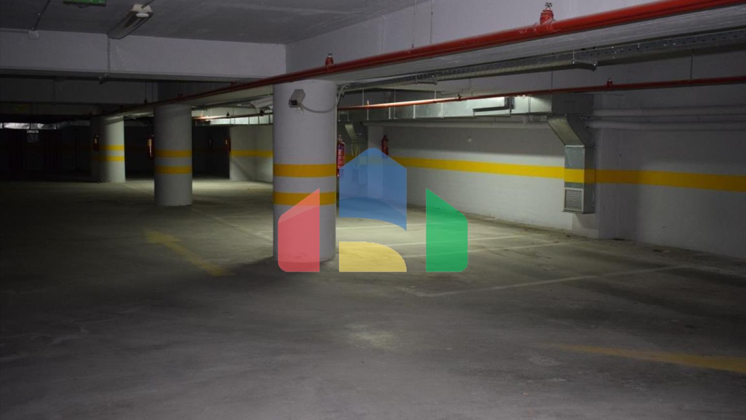 Продажа - Здание 5600 m² в Салониках