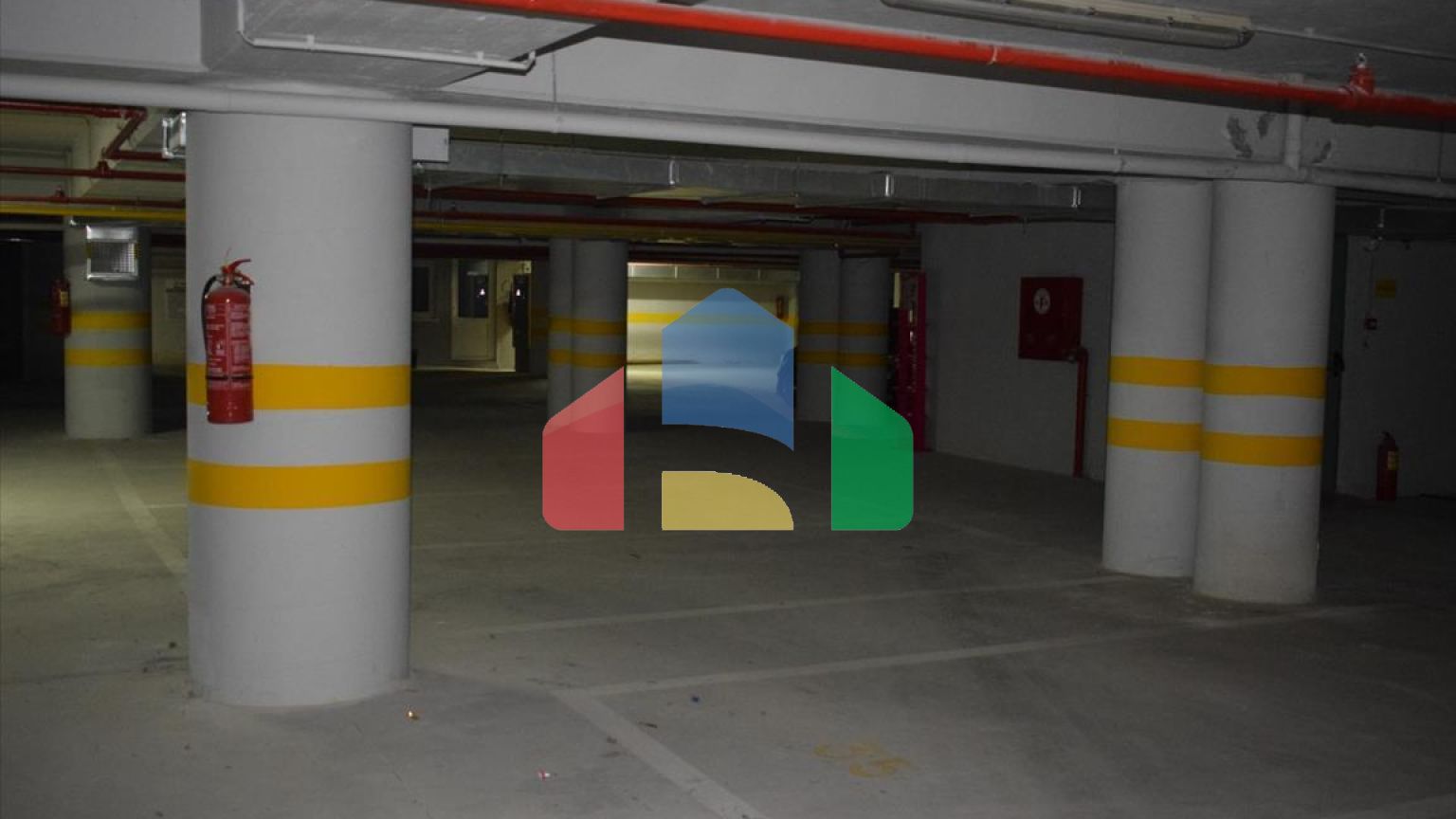 Продажа - Здание 5600 m² в Салониках