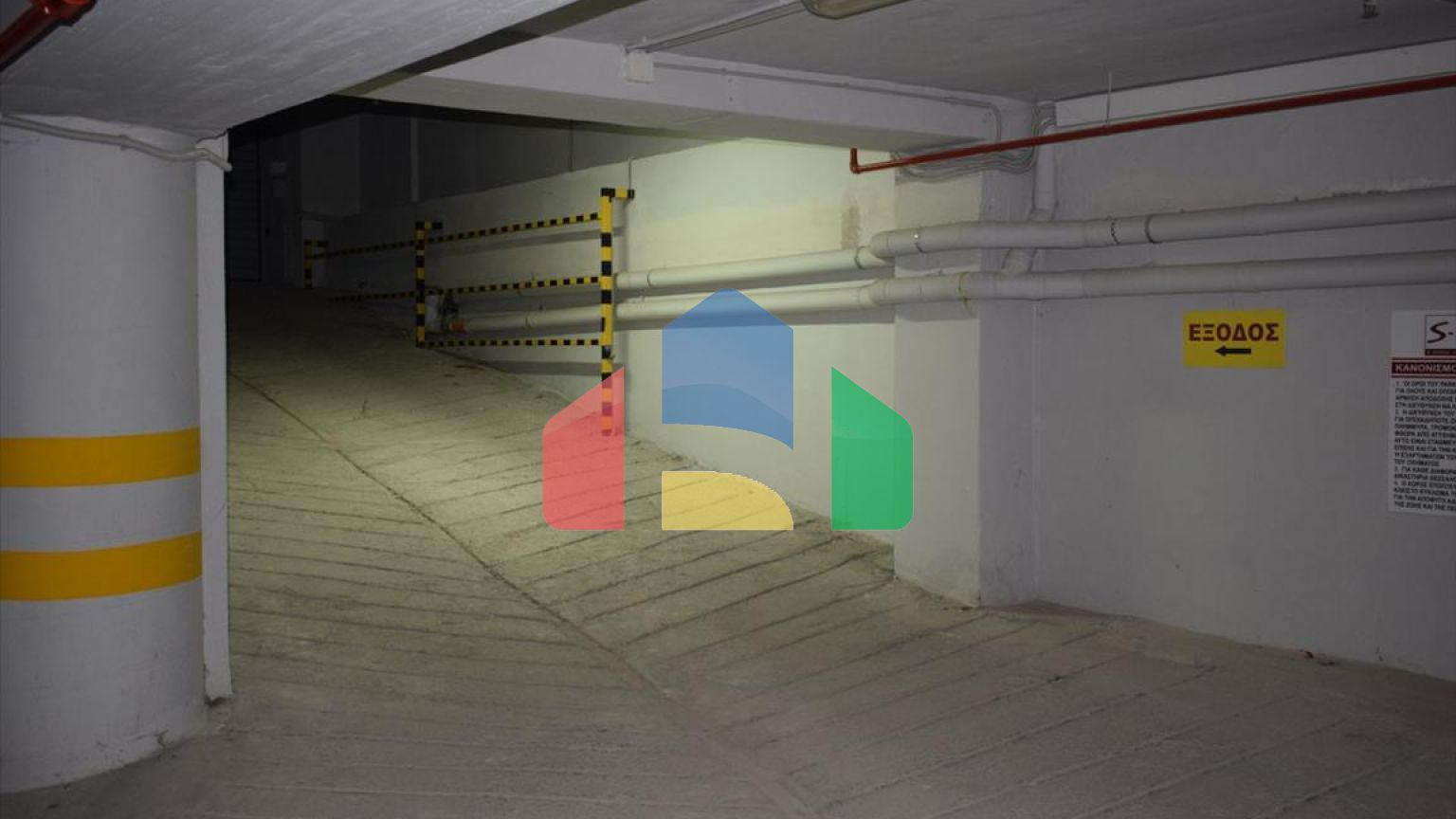 Продажа - Здание 5600 m² в Салониках