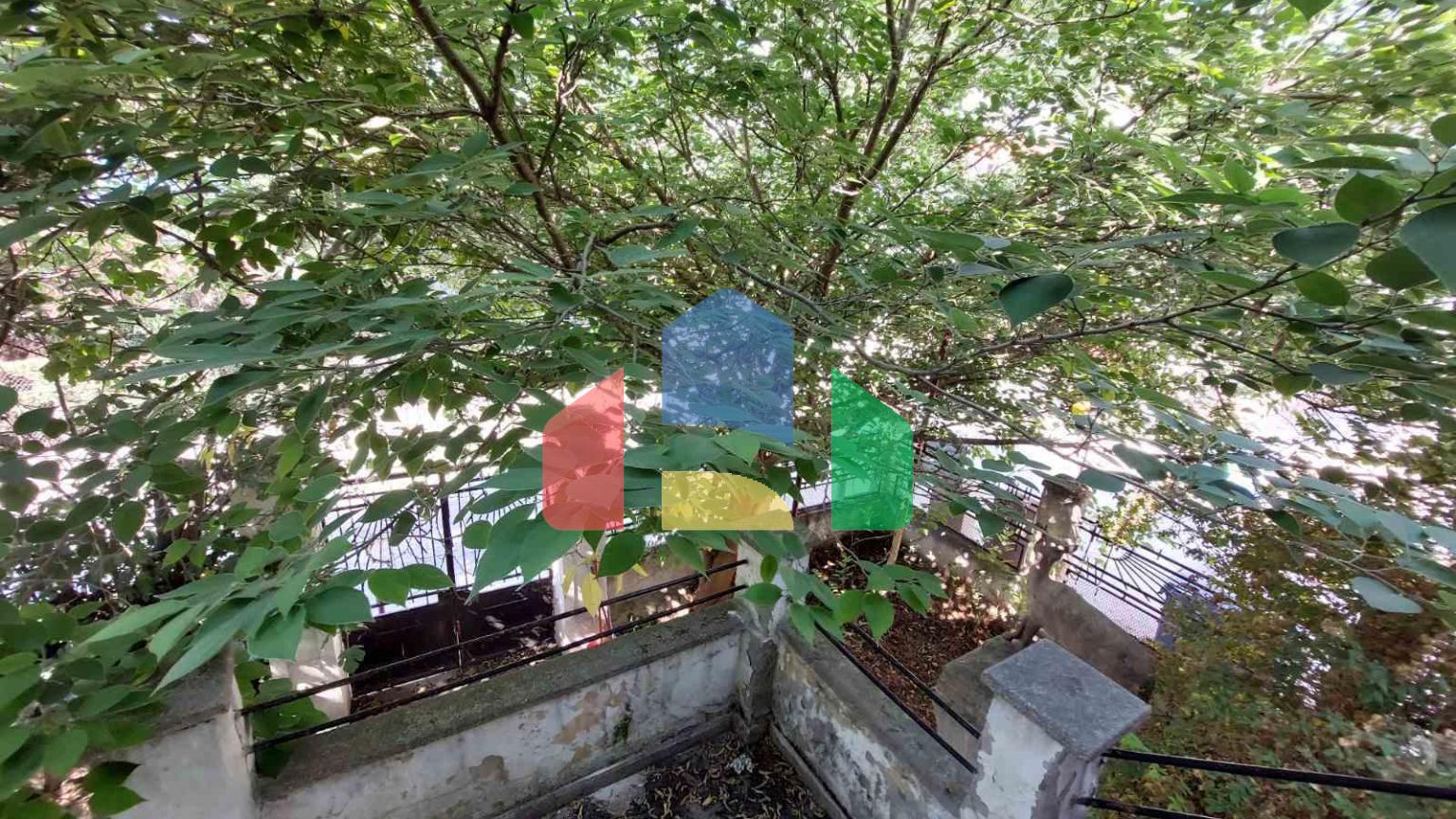 Продажа - Здание 300 m² в Салониках