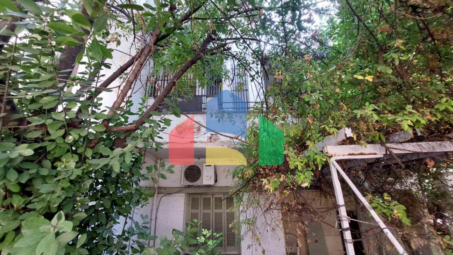 Продажа - Здание 300 m² в Салониках