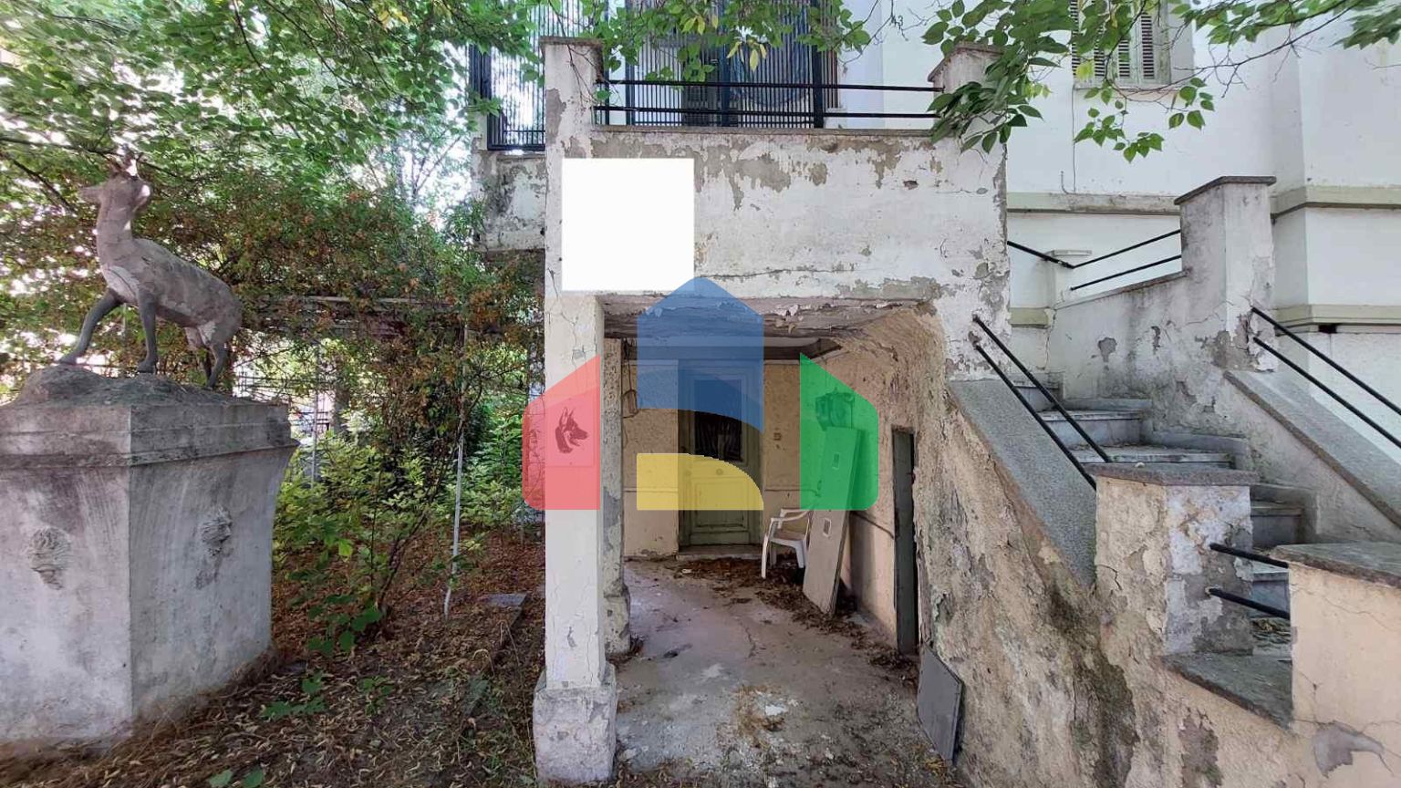 Продажа - Здание 300 m² в Салониках