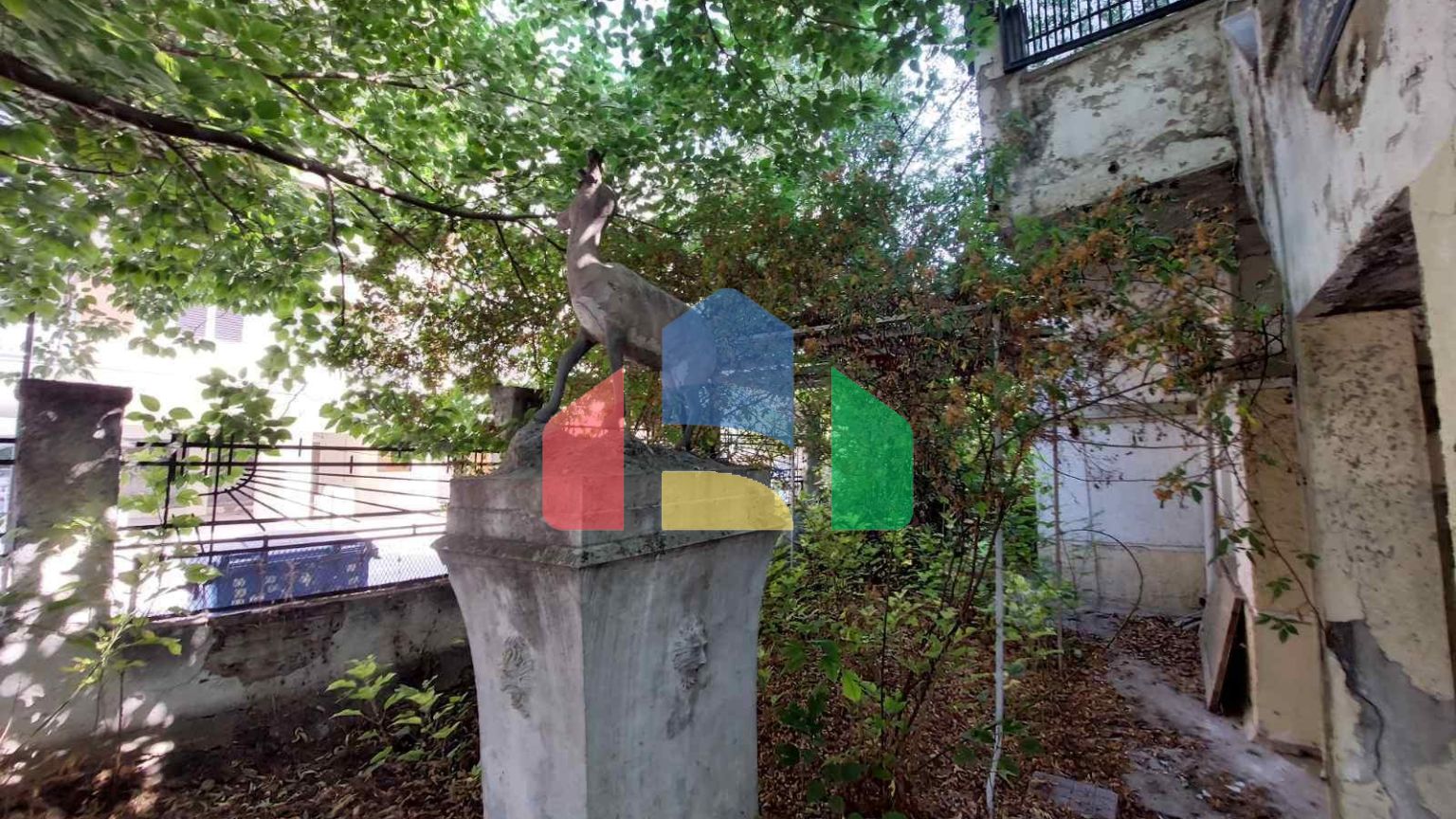 Продажа - Здание 300 m² в Салониках