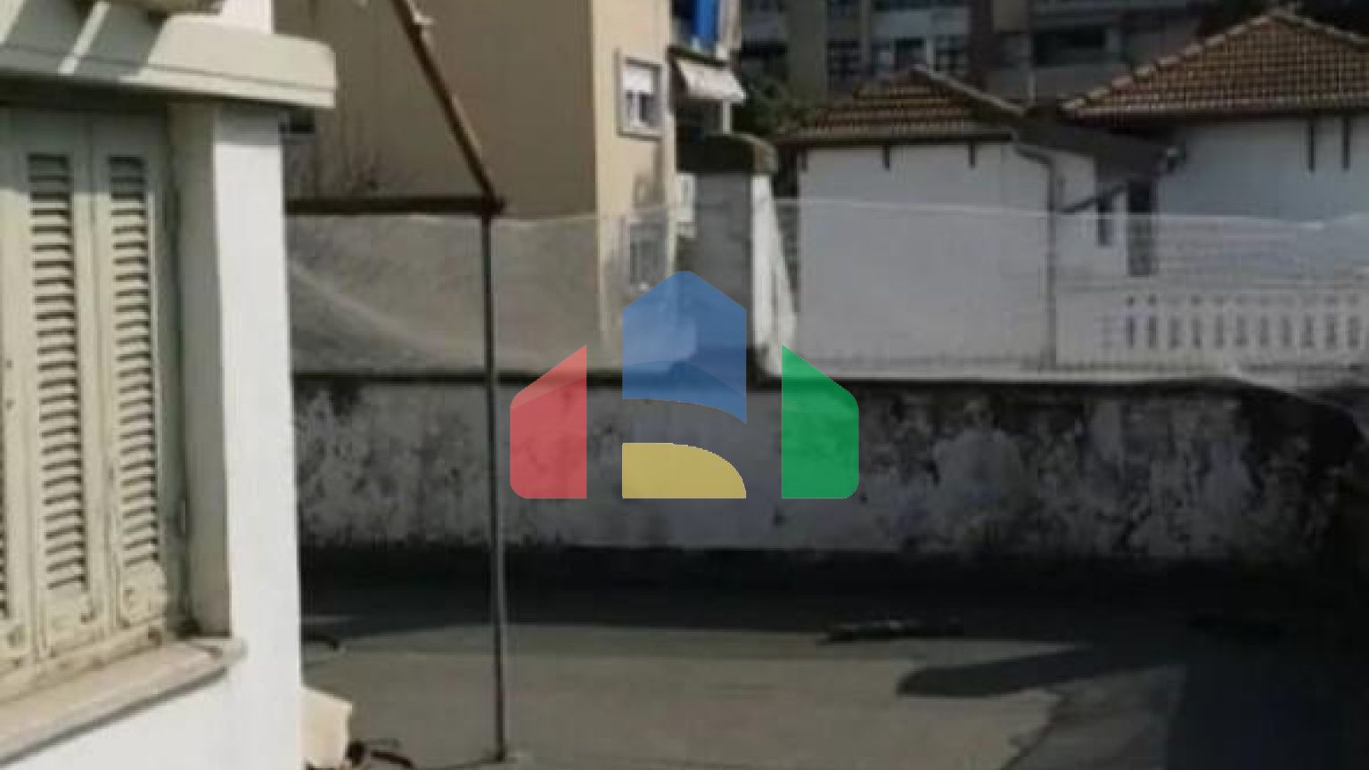 Продажа - Здание 300 m² в Салониках