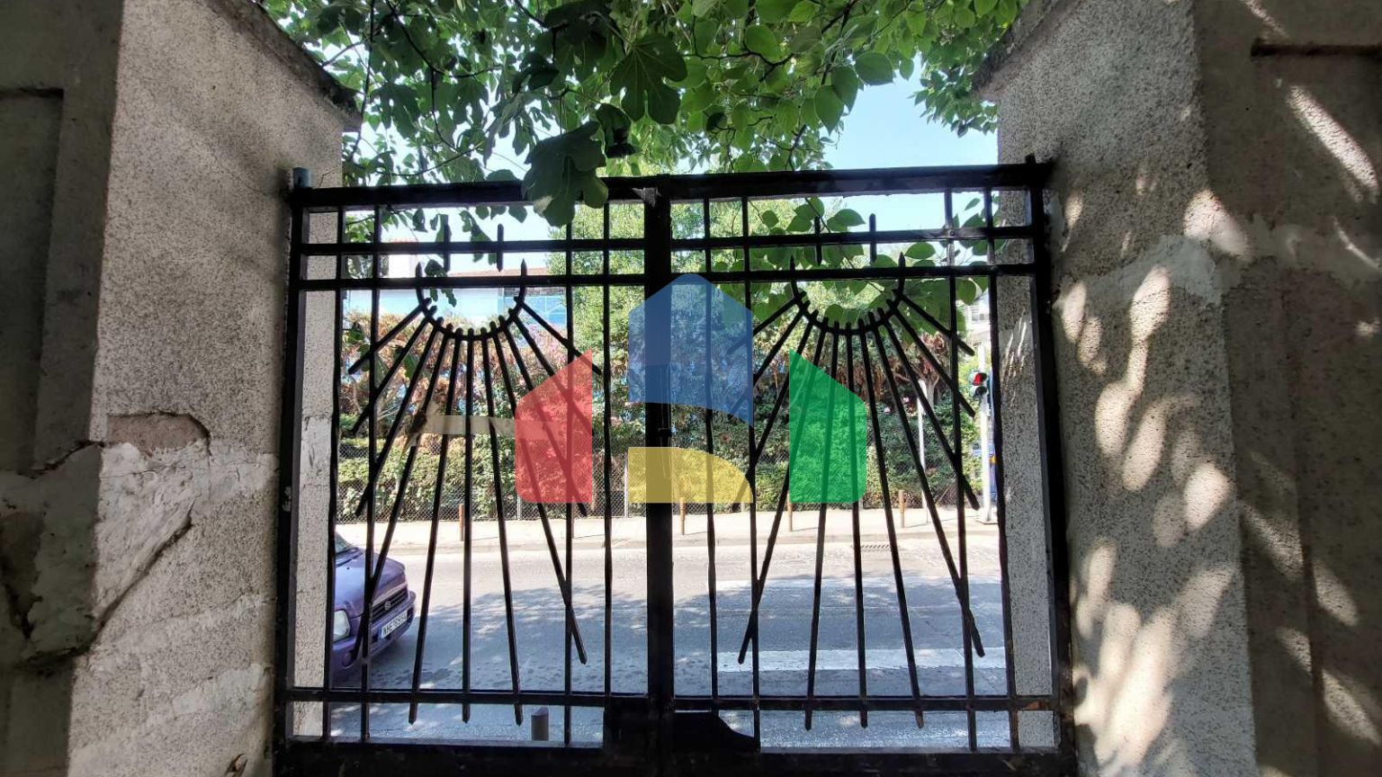 Продажа - Здание 300 m² в Салониках