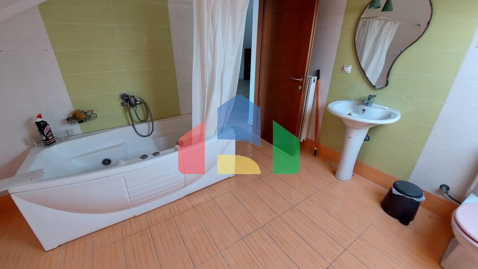 Продажа - Двухуровневая квартира 180 m² в Салониках