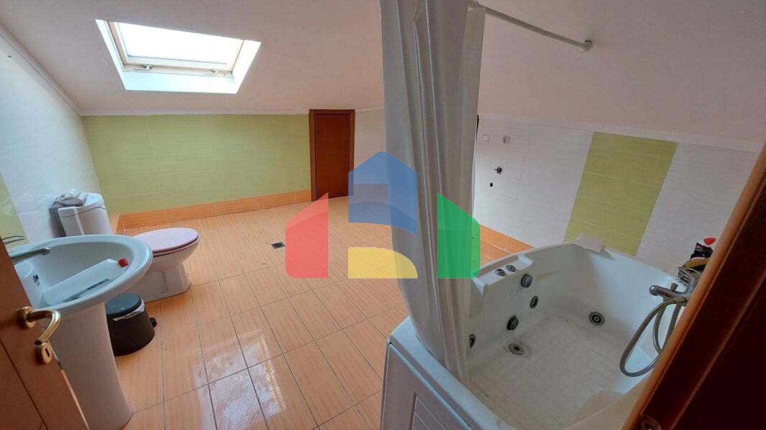 Продажа - Двухуровневая квартира 180 m² в Салониках