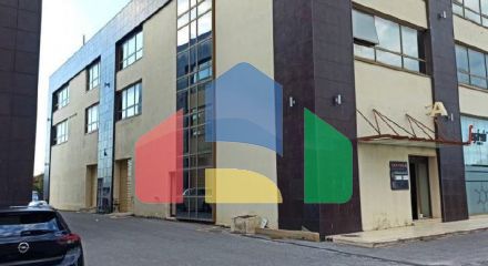 Продаж - Комерційна нерухомість 454 m² в Салоніках