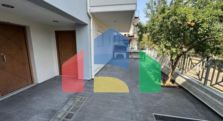 For Sale - Detached house 415 m² in Thessaloniki