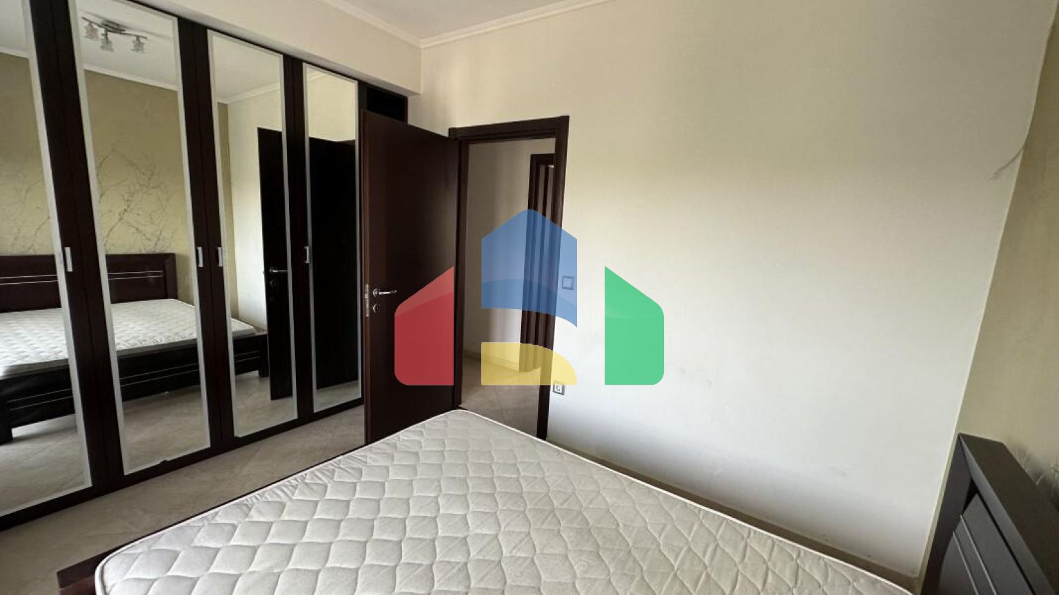 Продаж - Котедж 415 m² в Салоніках