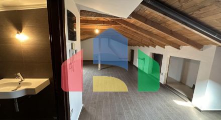 Продаж - Котедж 415 m² в Салоніках Продаж - Котедж 415 m² в Салоніках