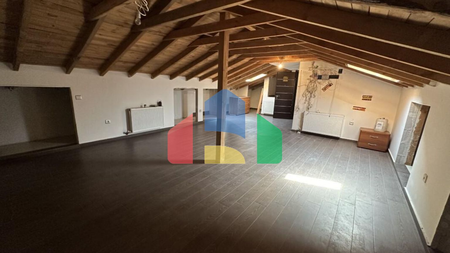 Продаж - Котедж 415 m² в Салоніках